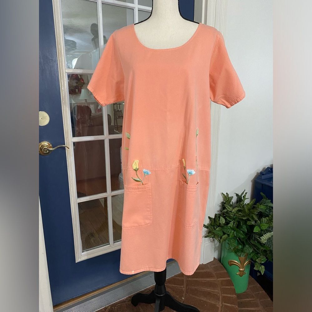 Vintage House dress - Peach Salmon colored Size Large